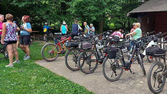 Skalica_-_Kuzelov_23.06.2025_Radreise__1007__Bufet_U_Zastávky_Radějov_.JPG  